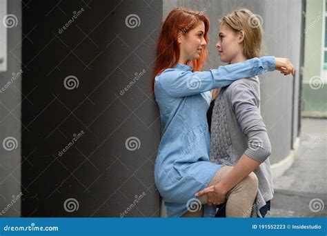 lesbian .com|Women Loving Women! 